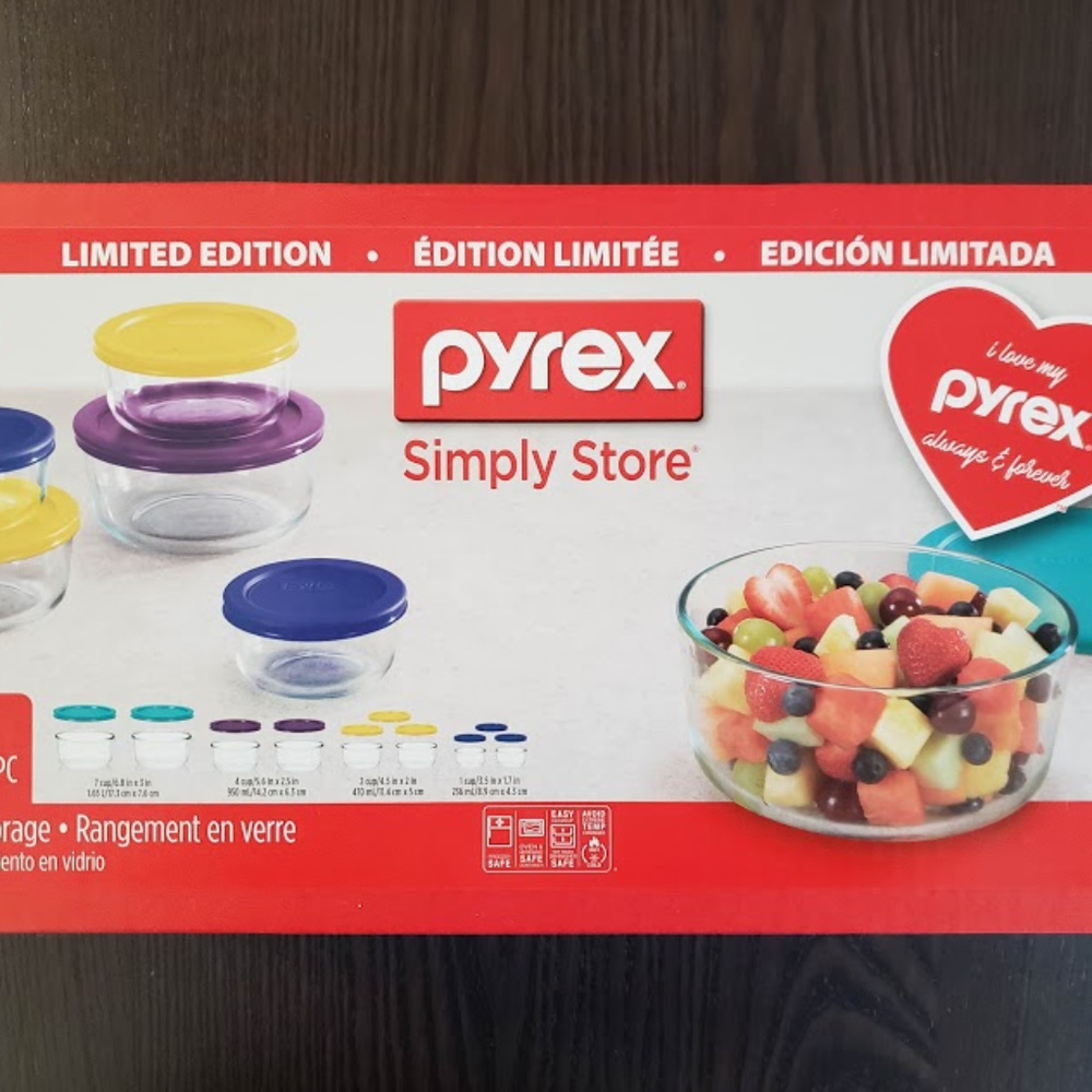 Limited Edition Pyrex® Simply Store Love 18 Pc Set